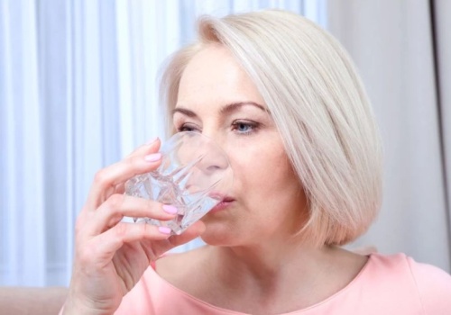 Pij wieczorem zamiast herbaty. Do lata pozbędziesz się zbędnych kilogramów