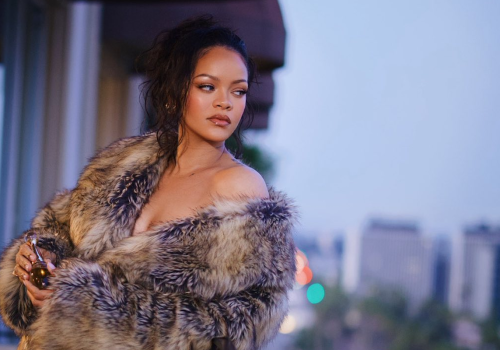 Strzały w kierunku domu Rihanny. 35-latka z zarzutem usiłowania morderstwa, gwiazda opuściła Los Angeles