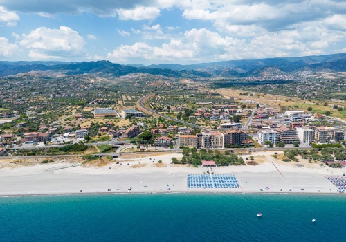 Kalabria na city break 🏖️☀️🍋 3 dni w 4* hotelu z basenem za 929 PLN 😍