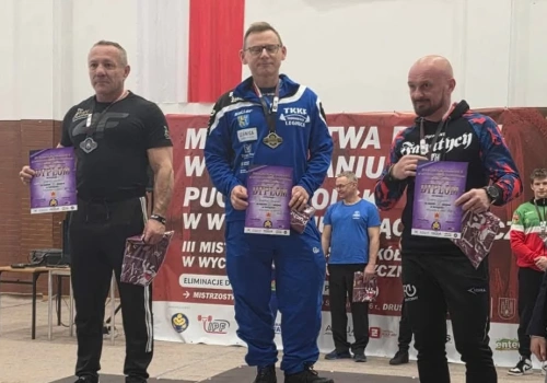 Zawodnicy z TKKF Śródmieście Legnica zdobyli medale na Mistrzostwach i w zawodach Pucharu Polski