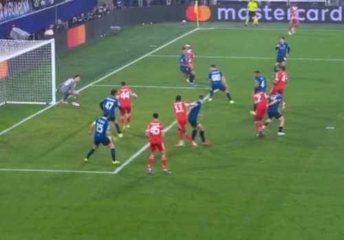 Bayern odliczył do sześciu w Lidze Mistrzów! Zalewski mógł tylko patrzeć