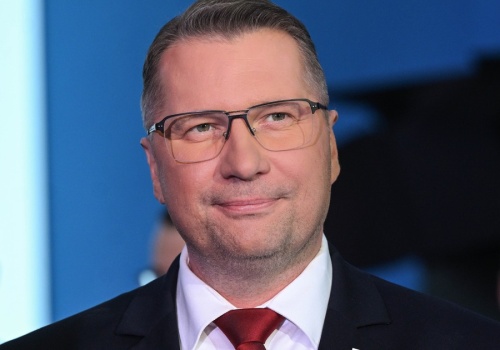 Śledztwo znów przedłużone. Czarnek bez zarzutów? Długosz: zadbał, żeby nie dało się go posądzić