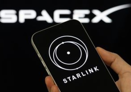 Oszustwo na Starlinka. Zmieniają telefony w koparki kryptowalut