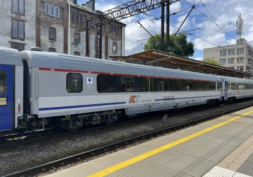 PKP Intercity prawie podwoi liczbę wagonów WARS do 2030 roku
