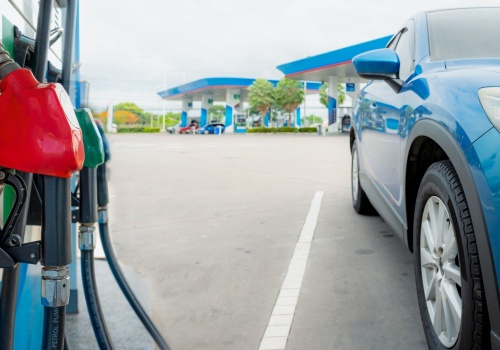 Ceny ropy spadły po słowach Trumpa. Co z cenami w Polsce?