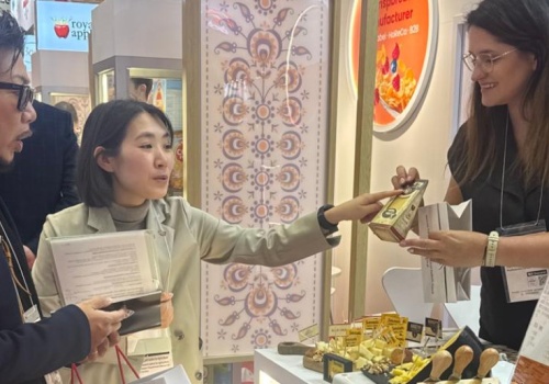 Spomlek wystawia się na targach w Tokio