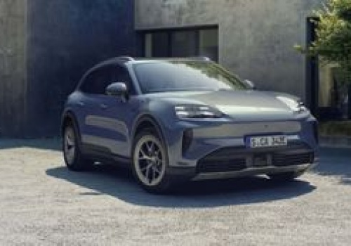Elektryczne Porsche Cayenne doczekało się nowej wersji. To złoty środek