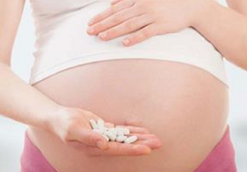 Oto dlaczego należy unikać stosowania Paracetamolu w czasie ciąży