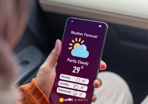 Dlaczego co chwilę sprawdzamy prognozę pogody? Psycholodzy wyjaśniają przyczyny