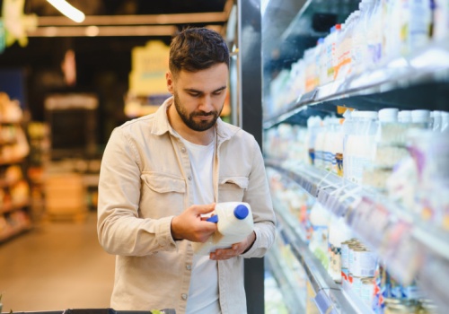 Trzymasz tak mleko w lodówce? Popełniasz duży błąd