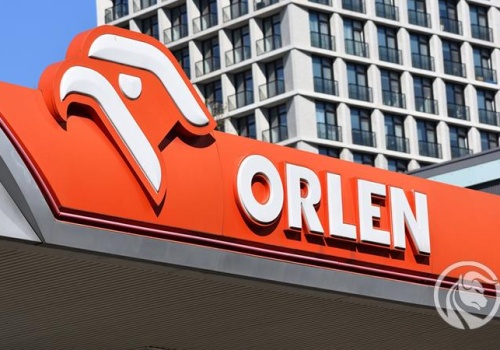 Orlen po cichu zwiększa marże w hurcie. Inwestorzy lubią to, a paliwa w Polsce mogłyby być tańsze?