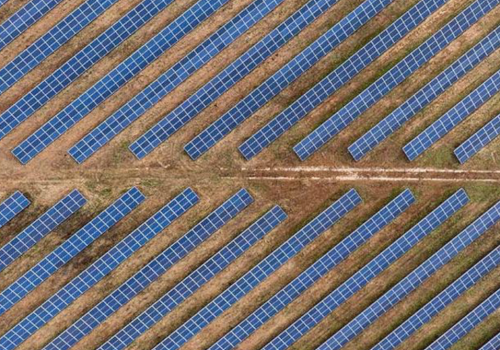 Energia słoneczna bije rekordy w USA. Piąty rok rządzi w nowych instalacjach