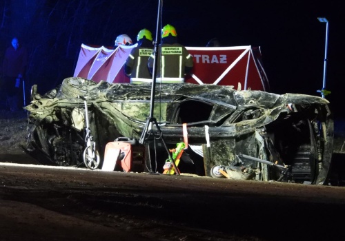 Nie żyje 16-latka. Jest drugą ofiarą wypadku BMW w Mąkolinie