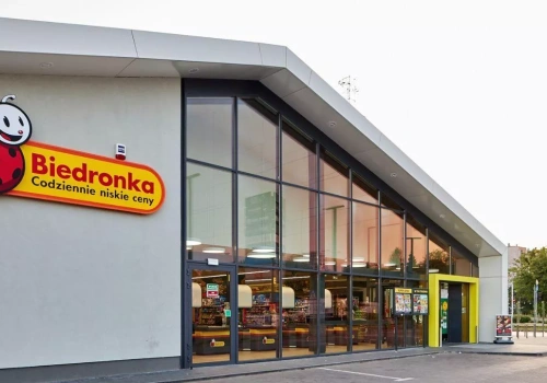 Biedronka pod ścianą? Solidarność podała datę rozmów z zarządem. 10 postulatów związku