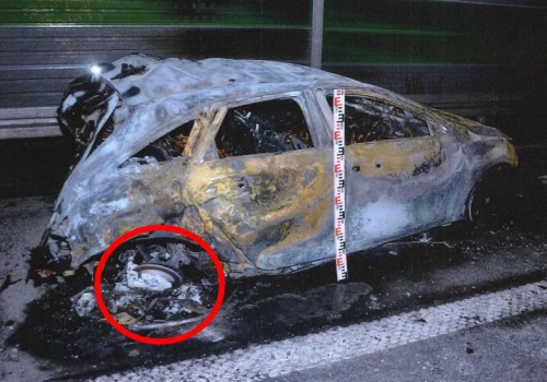 Na kole zapasowym nie ma śladów. Linia obrony Sebastiana M. upadnie?