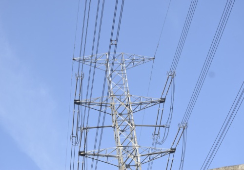 Komentarze polityczne przeceniły CO2. 