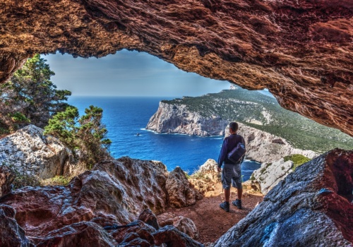 Tanio 🔥 Wycieczka na Sardynię za 400 PLN 💚🤍❤️ Loty do Alghero i nocleg w 4* hotelu 😍