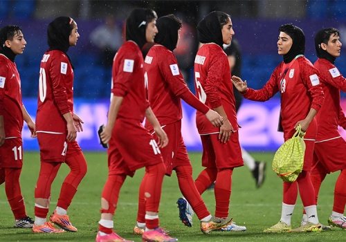 Sześć piłkarek z Iranu zostaje w Australii