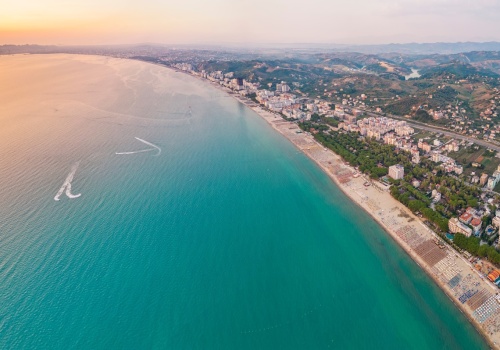 Lato w Albanii 🏖️✈️🌊 Loty i 5 nocy w Durres za 819 PLN 🇦🇱