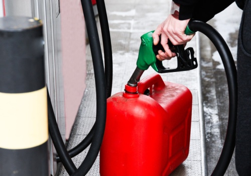 Apel do obywateli. Mają gromadzić paliwo, jedzenie i gotówkę