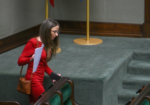 Nowe zasady dla umów B2B i cywilnoprawnych. Reforma PIP uchwalona przez Sejm