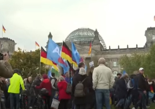 AfD umacnia się w Bawarii. Partia niemal potroiła wynik