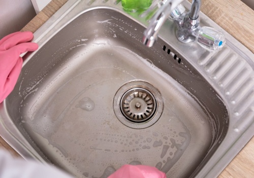 Zlew czyszczę tylko tym. Lśni jak nowy