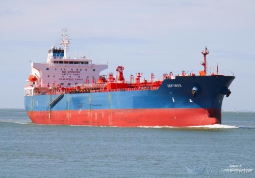 Już pięć jednostek zaatakowanych w Zatoce Perskiej. Nie żyje marynarz