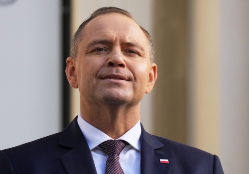 Sejm uchwalił reformę pracy! Weto Nawrockiego?