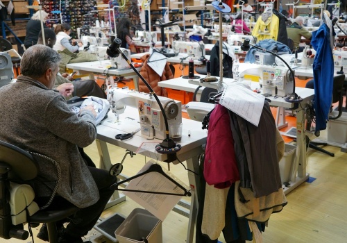 Nie tylko ropa i złoto. Wojna na Bliskim Wschodzie uderza w fast fashion