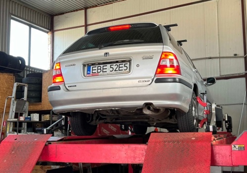 Lista najbardziej rdzewiejących samochodów. Lepiej na nie uważać