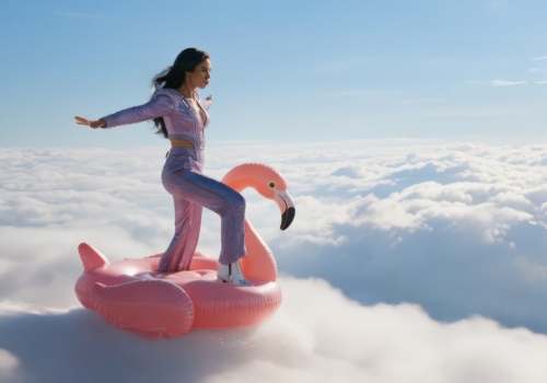 Tilly Norwood z singlem „Take the Lead”. Syntetyczna gwiazda wywoła muzyczny skandal?