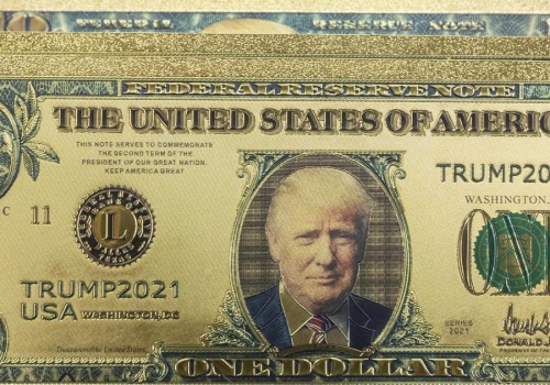 Donald Trump – potężny orzeł czy tchórzliwy kurczak