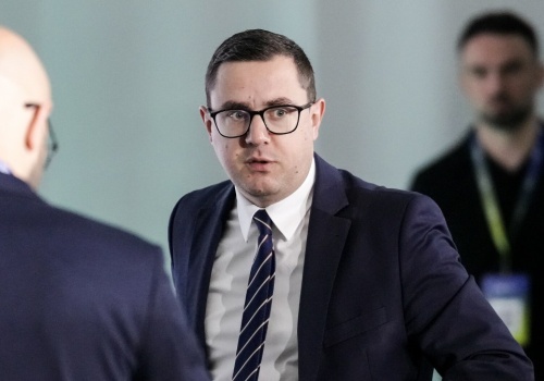 Będzie obniżka VAT na paliwo? Minister energii zdradził plan rządu