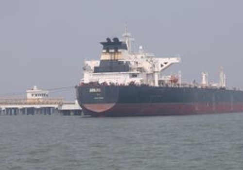 USA znoszą sankcje na część rosyjskiej ropy. Podano warunki