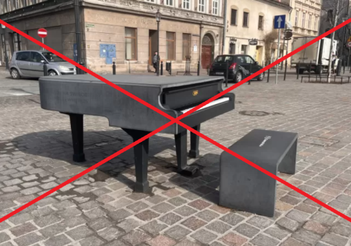 Problematyczny fortepian znów działa. Wystarczyło kilka godziny i są kolejne skargi