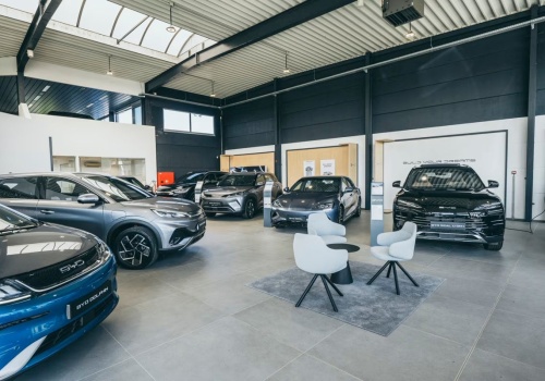 Generacja Z chce chińskich samochodów. Starsi Amerykanie wciąż im nie ufają