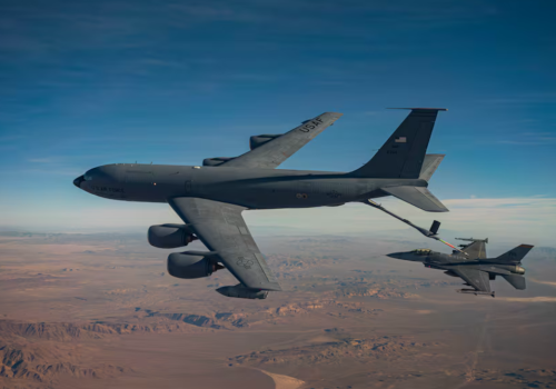 Latający tankowiec KC-135 utracony nad Irakiem. Kolizja podczas tankowania?