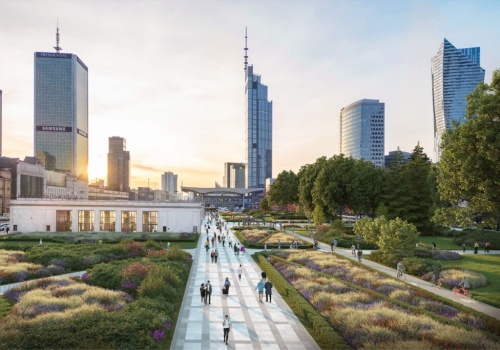 Aleja Centralna – kolejna zielona inwestycja w Nowym Centrum Warszawy