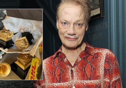 Pokazał, co z bezcenną przesyłką zrobiła firma kurierska. 