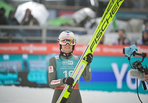 Kataklizm Kamila Stocha. Przykro patrzeć na miejsce wielkiego mistrza