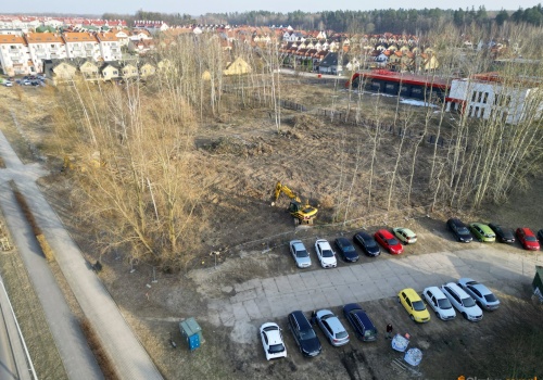 Kolejna wycinka drzew w Olsztynie. Przy ul. Witosa powstanie nowa siedziba CBZC