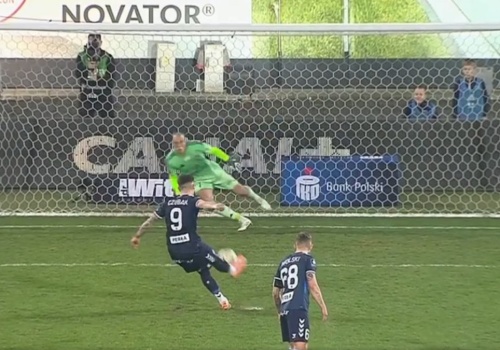 Są coraz bliżej spadku z Ekstraklasy. To już siódmy mecz z rzędu bez wygranej