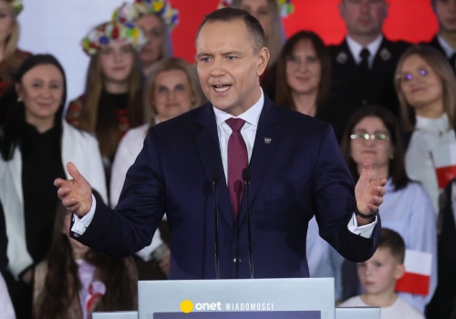 Karol Nawrocki ostro uderza w Czarzastego. 