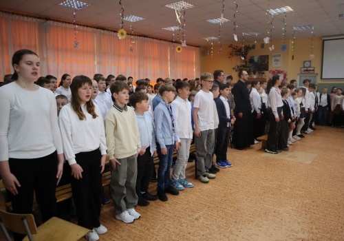 Obra: święto patronalne Szkoły im. Misjonarzy Oblatów