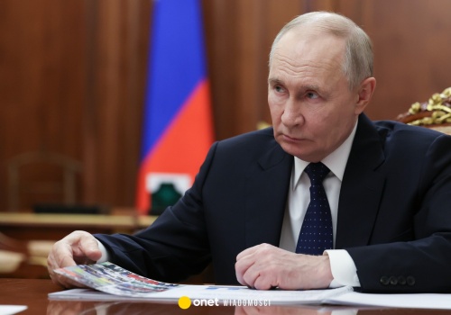 Donald Trump zawiesił częściowo sankcje na rosyjską ropę. Kongresmeni: to finansuje machinę wojenną Rosji