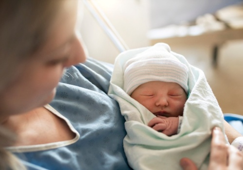 Dzieci a tempo starzenia. Nowe badanie ujawnia ciekawą zależność