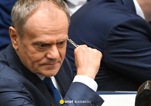 Czarne chmury nad Donaldem Tuskiem. Polacy ocenili jego działania