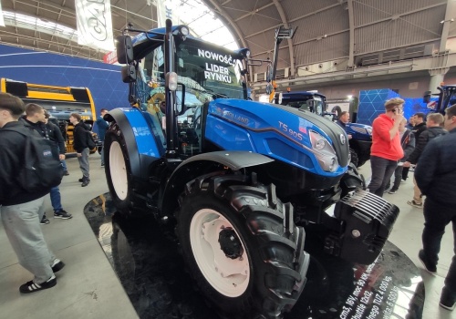 Cena i prostota, czyli dlaczego polscy rolnicy pokochali New Hollanda T5.90S