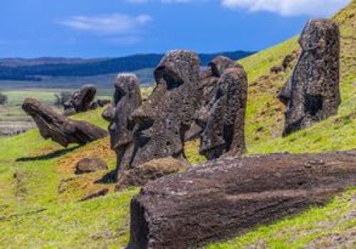 Tajemnica Wyspy Wielkanocnej rozwiązana. Posągi naprawdę 